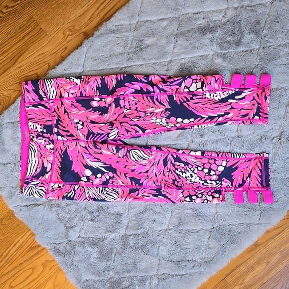 Lilly Pulitzer Pink/Navy Floral Athletic Leggings, Women's Medium